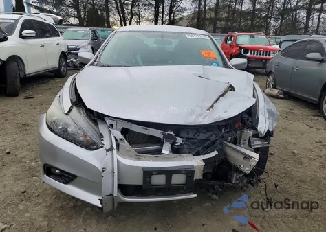 2017 Nissan Altima 2.5 z USA, uszkodzony, nr VIN 1N4AL3AP2HC145811